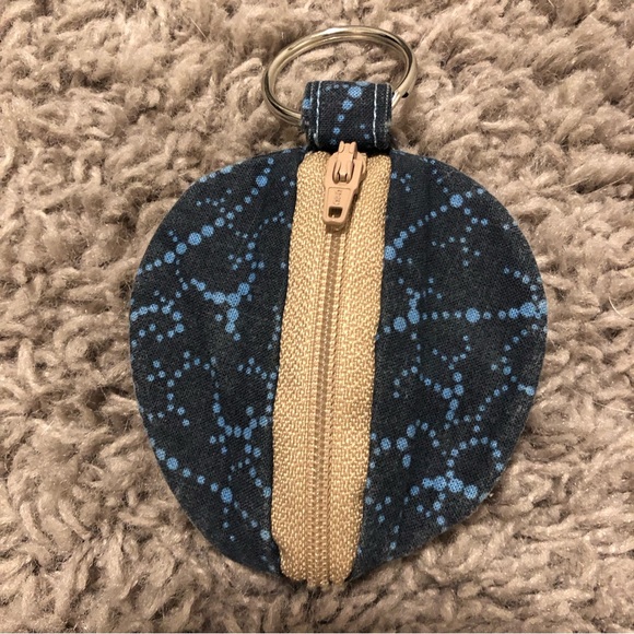 Set of 2 accessory keychain holder - Picture 5 of 6